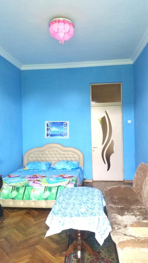 Karinitas Family Hostel Erivan Dış mekan fotoğraf