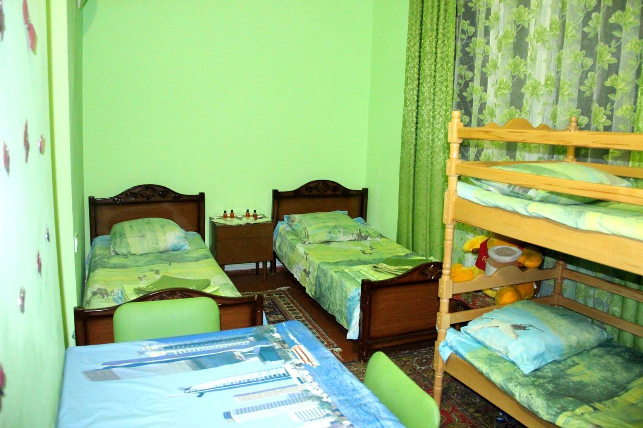 Karinitas Family Hostel Erivan Dış mekan fotoğraf